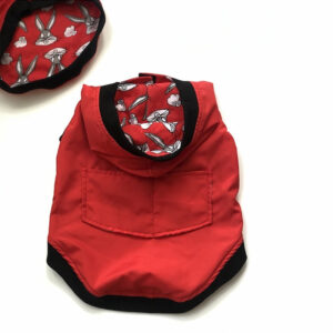 Kırmızı Kapüşonlu Su Geçirmez Yağmurluk